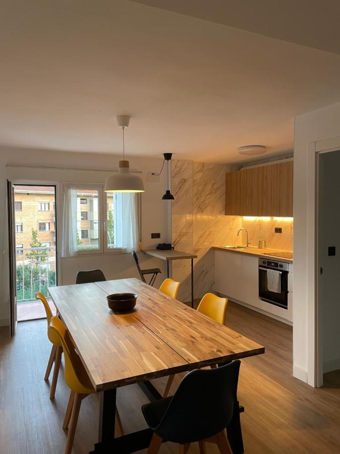 Cozy Apartment 6' From San Sebastian + Parking Usurbil Ngoại thất bức ảnh